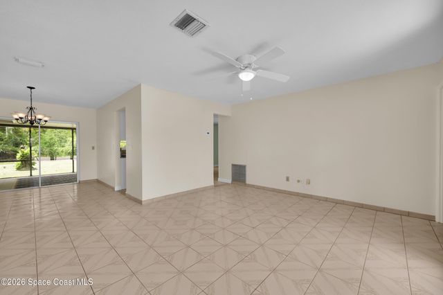 191 SW Ivanhoe Court, Port St. Lucie, FL 34983