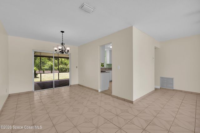 191 SW Ivanhoe Court, Port St. Lucie, FL 34983