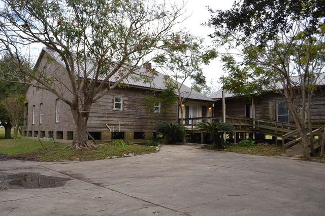 18076 La Hwy 3235, Galliano, LA 70354