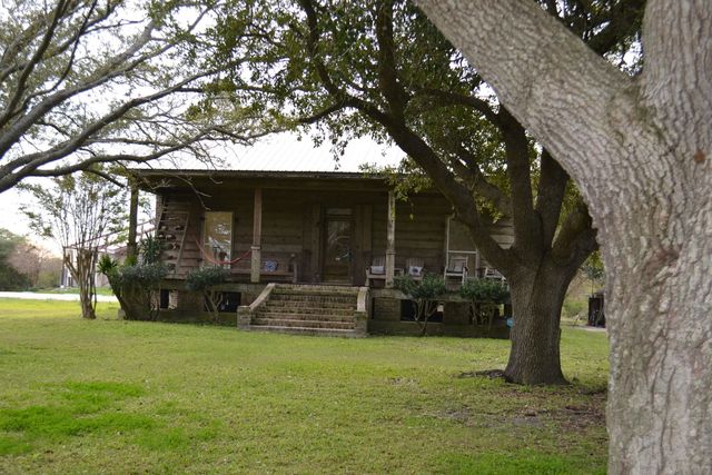 18076 La Hwy 3235, Galliano, LA 70354