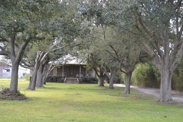 18076 La Hwy 3235, Galliano, LA 70354