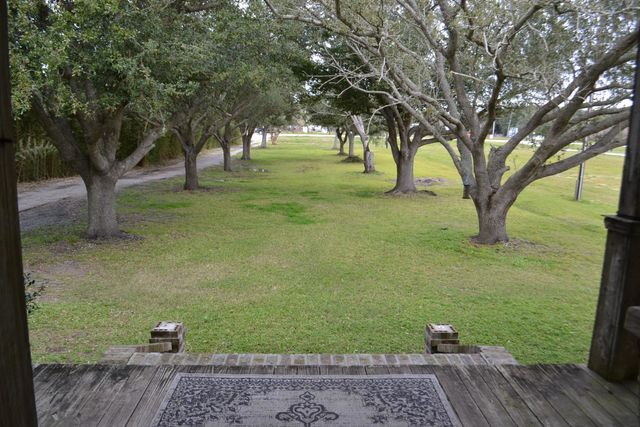 18076 La Hwy 3235, Galliano, LA 70354