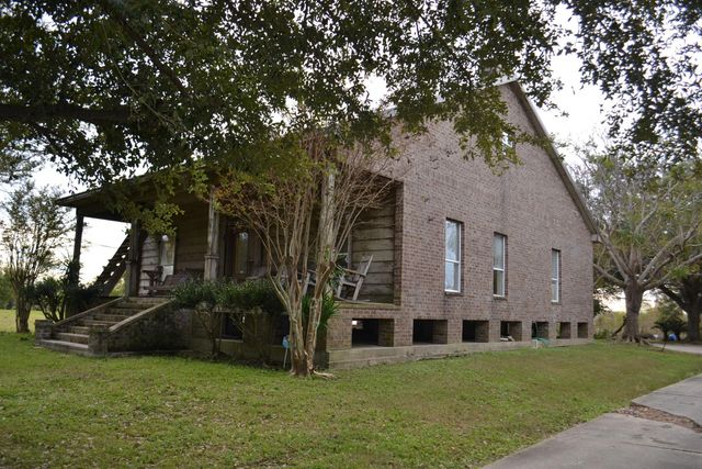 18076 La Hwy 3235, Galliano, LA 70354