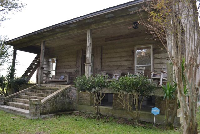18076 La Hwy 3235, Galliano, LA 70354