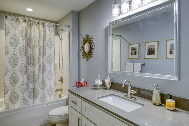 8900 Manhattan North, Long Lake Twp, MI 49684