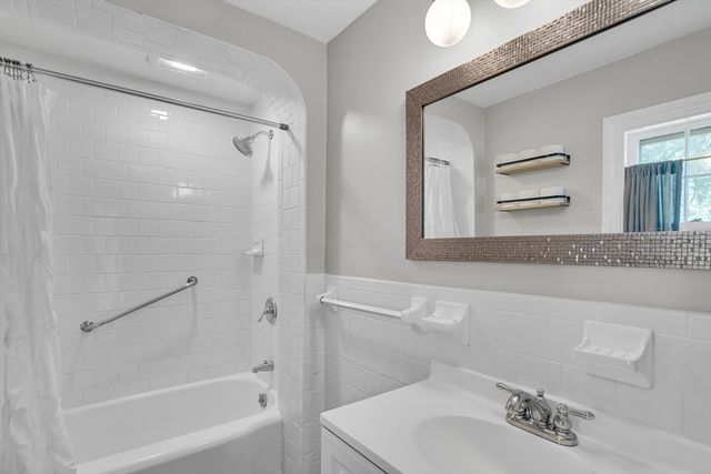 17 Ransom Road, Framingham, MA 01702