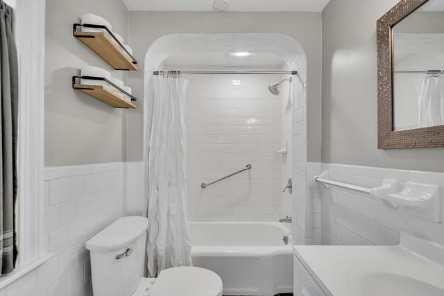 17 Ransom Road, Framingham, MA 01702