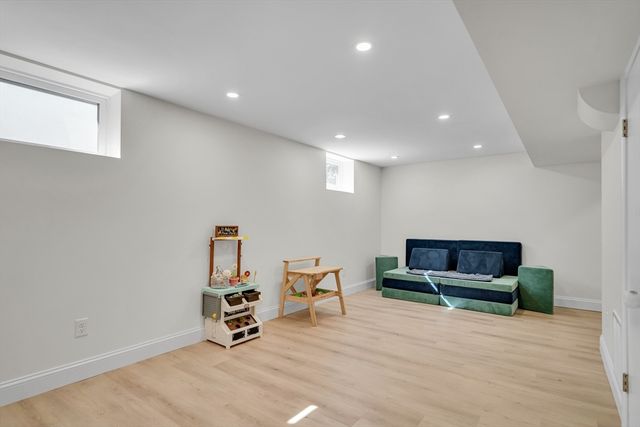 17 Ransom Road, Framingham, MA 01702
