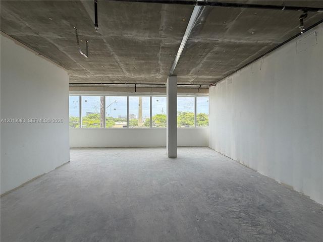 501 N Dixie Hwy 2004, Hallandale Beach, FL 33009