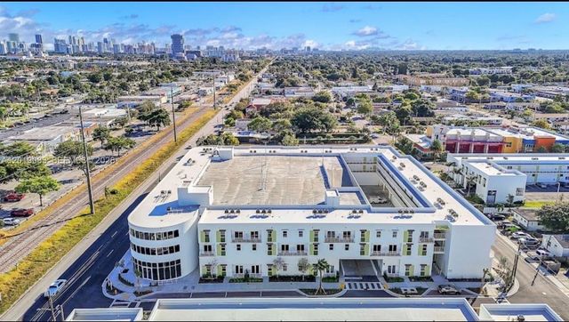 501 N Dixie Hwy 2004, Hallandale Beach, FL 33009