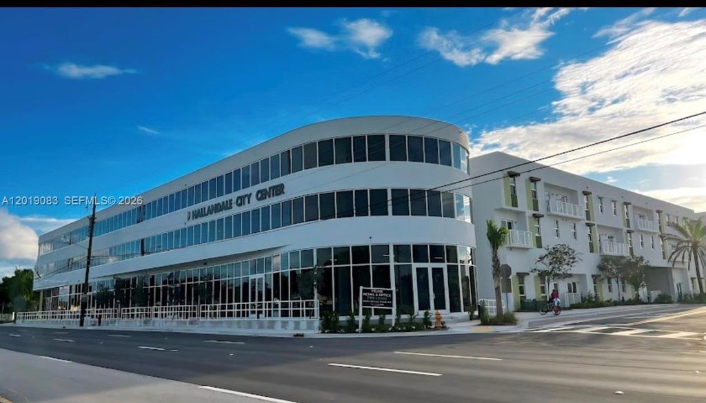 501 N Dixie Hwy 2004, Hallandale Beach, FL 33009