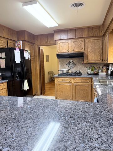 1311 Tara Blvd, Baton Rouge, LA 70806