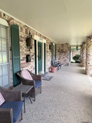 1311 Tara Blvd, Baton Rouge, LA 70806
