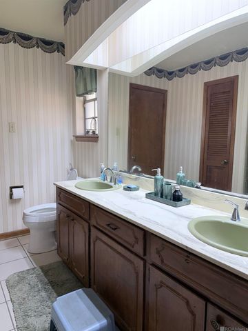1311 Tara Blvd, Baton Rouge, LA 70806