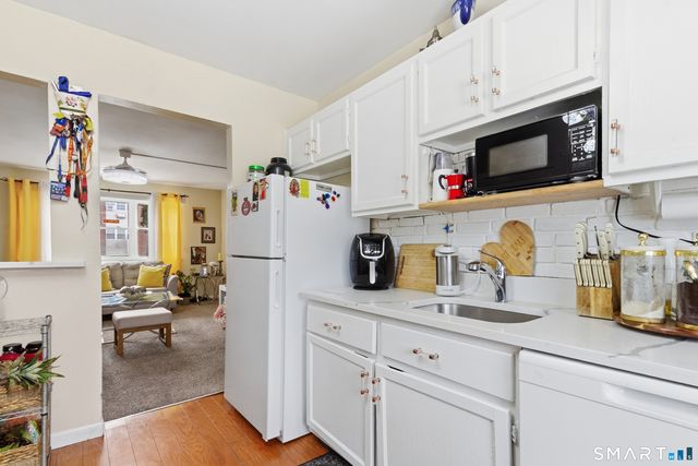 27 Belair Drive 27, New Milford, CT 06776