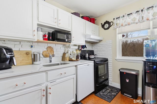 27 Belair Drive 27, New Milford, CT 06776