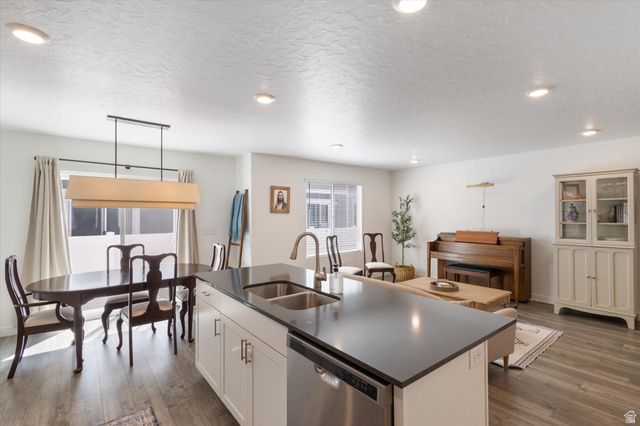 282 N STARBOARD DR, Saratoga Springs, UT 84045