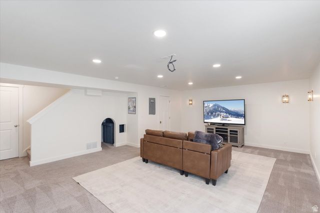 282 N STARBOARD DR, Saratoga Springs, UT 84045
