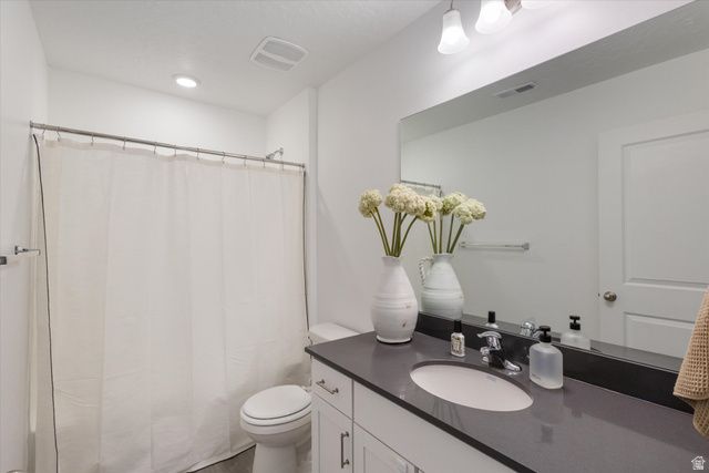 282 N STARBOARD DR, Saratoga Springs, UT 84045