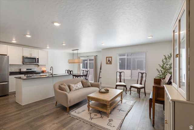 282 N STARBOARD DR, Saratoga Springs, UT 84045