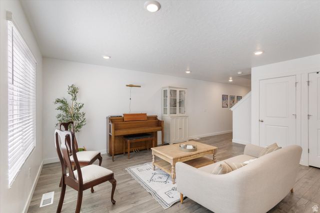 282 N STARBOARD DR, Saratoga Springs, UT 84045