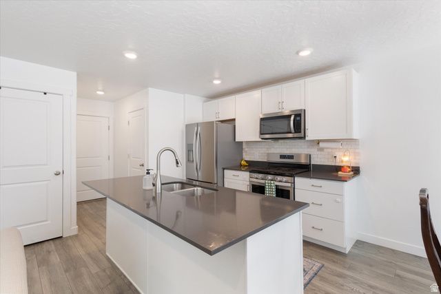 282 N STARBOARD DR, Saratoga Springs, UT 84045