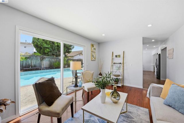 37896 Manzanita St, Newark, CA 94560