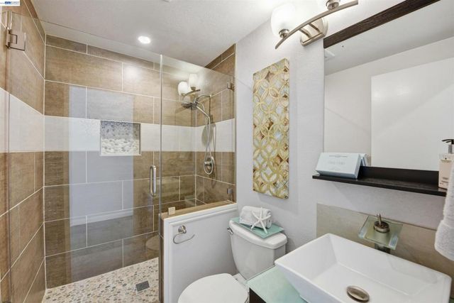 37896 Manzanita St, Newark, CA 94560