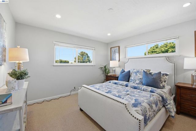 37896 Manzanita St, Newark, CA 94560