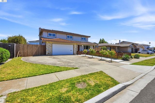 37896 Manzanita St, Newark, CA 94560