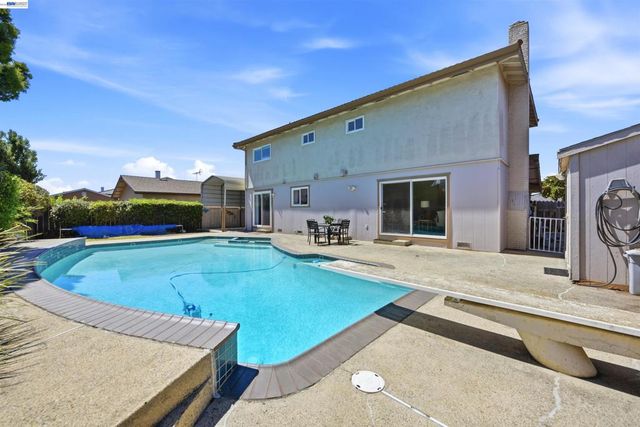37896 Manzanita St, Newark, CA 94560
