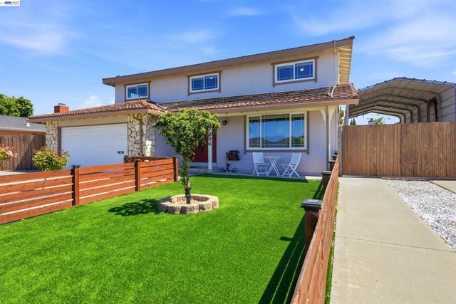 37896 Manzanita St, Newark, CA 94560