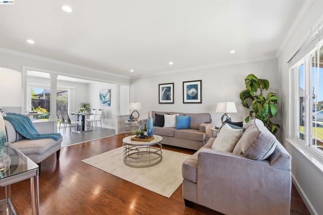 37896 Manzanita St, Newark, CA 94560