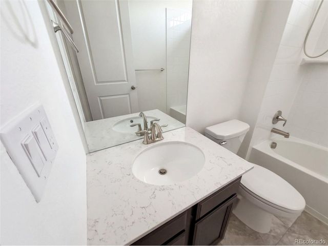593 Columbia St, Johnstown, CO 80534