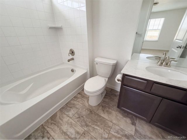 593 Columbia St, Johnstown, CO 80534