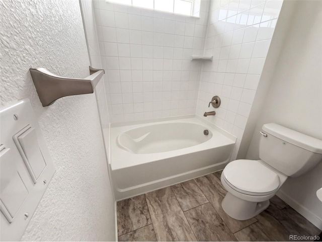 593 Columbia St, Johnstown, CO 80534