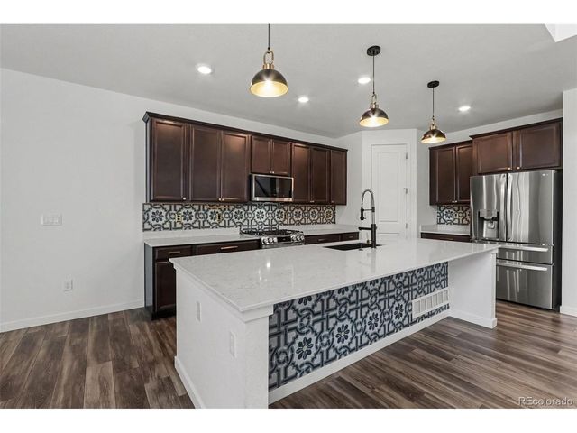 593 Columbia St, Johnstown, CO 80534