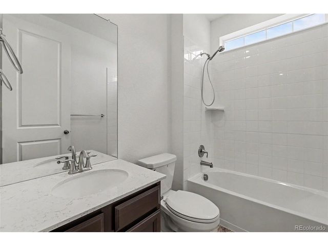 593 Columbia St, Johnstown, CO 80534