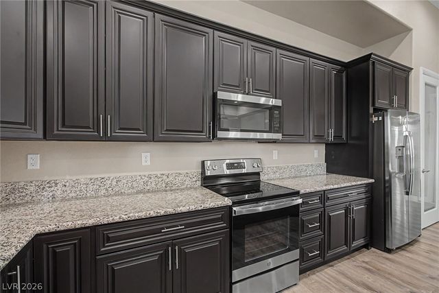 1360 Labrador Street, Pahrump, NV 89048
