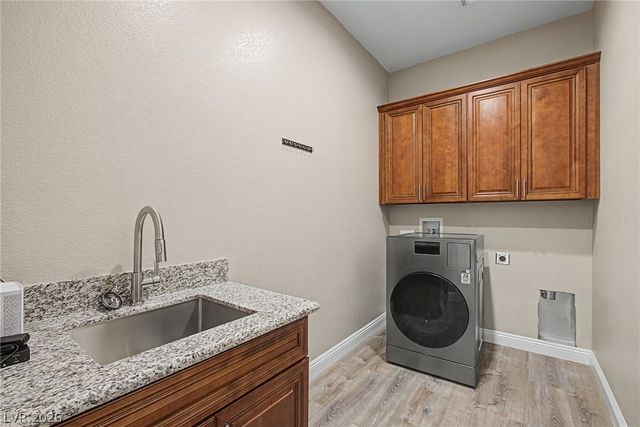 1360 Labrador Street, Pahrump, NV 89048