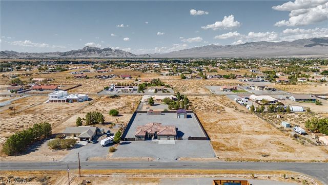 1360 Labrador Street, Pahrump, NV 89048