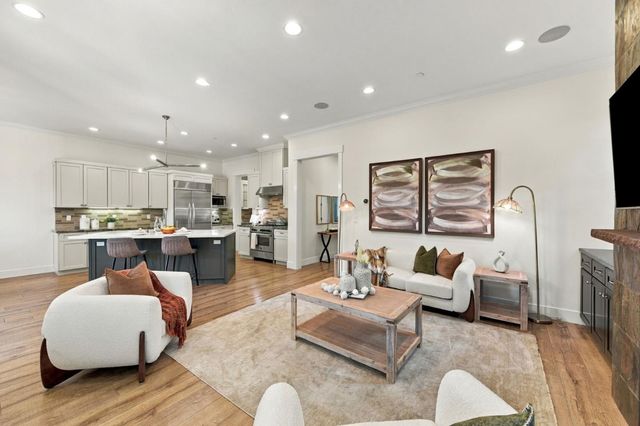 558 Coe Avenue, San Jose, CA 95125