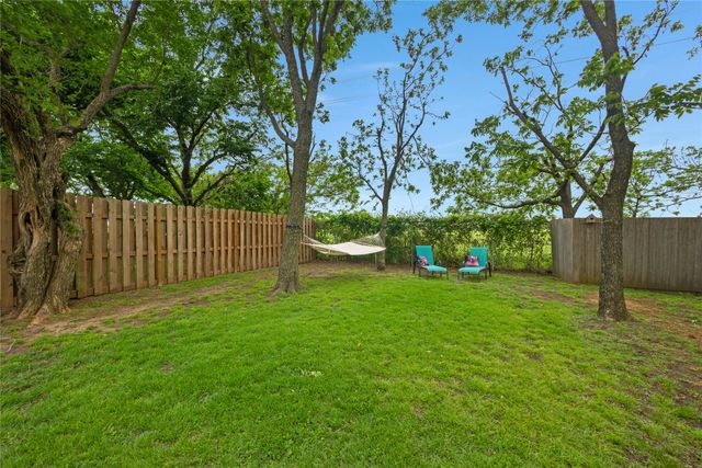 11061 Foutch Road, Pilot Point, TX 76258