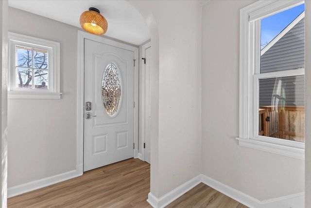 3223 S 25th STREET, Milwaukee, WI 53215