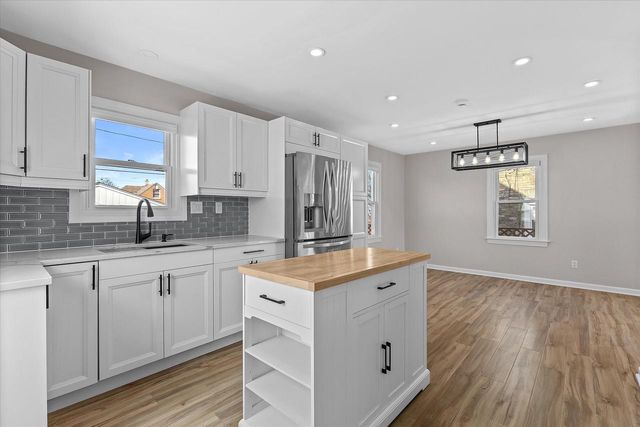 3223 S 25th STREET, Milwaukee, WI 53215