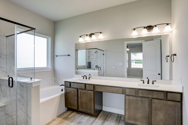 1221 Friendship Trail, Seabrook, TX 77586