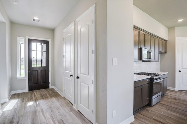 1221 Friendship Trail, Seabrook, TX 77586