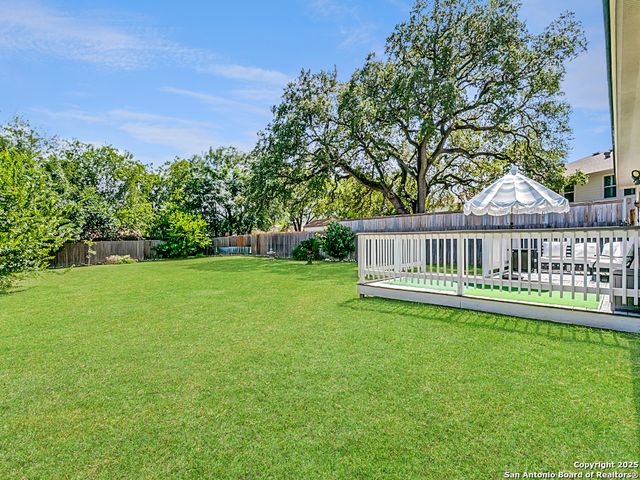 8927 John Barrett, San Antonio, TX 78240
