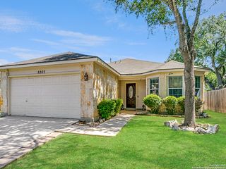 8927 John Barrett, San Antonio, TX 78240
