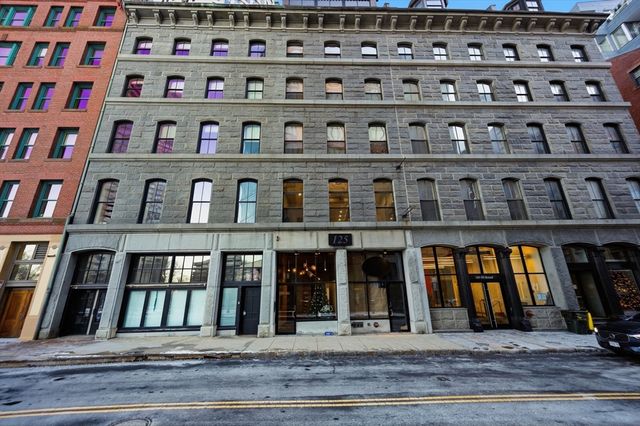 125 Broad St PH, Boston, MA 02110